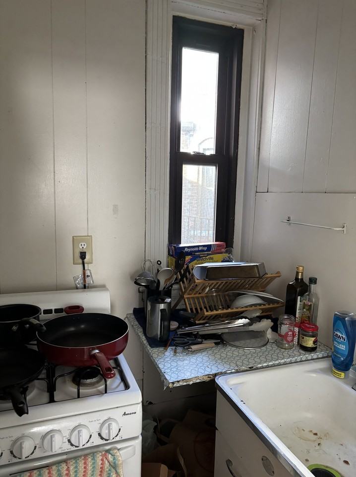 Burbank St #21 - Photo 4 of 6