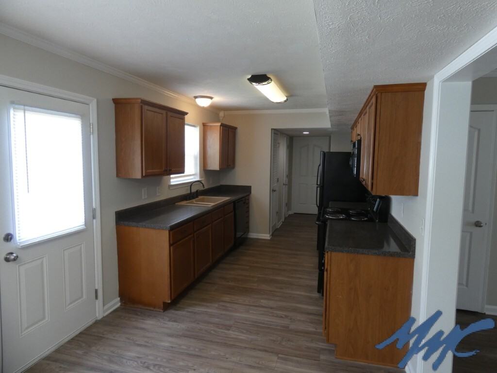 861 Aztec Dr - Photo 4 of 22