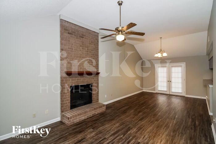 2816 Maryland Cir W - Photo 3 of 15