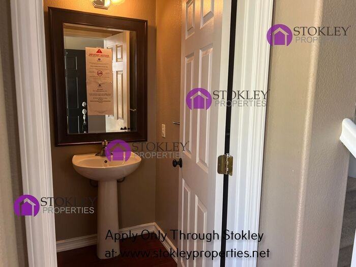 123 Knights Bridge Ct - Photo 3 of 19