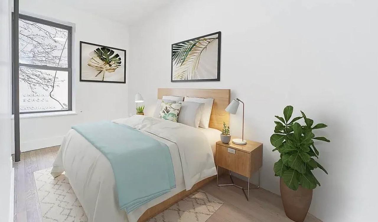 208 E 6th St #38 - Photo 2 of 4