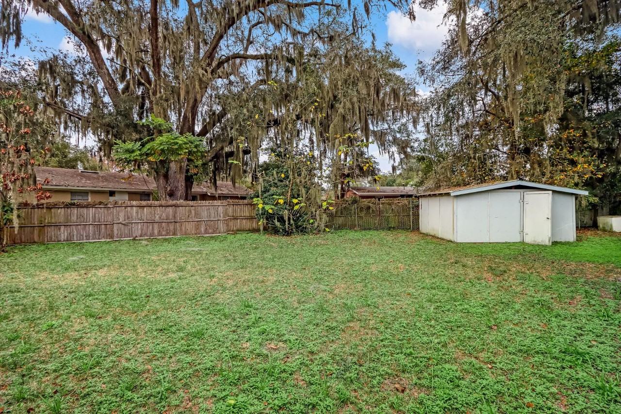 10633 Tulsa Rd - Photo 2 of 7