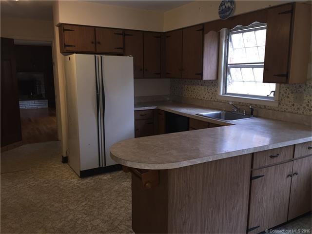 809 N Lakeview Dr - Photo 2 of 12