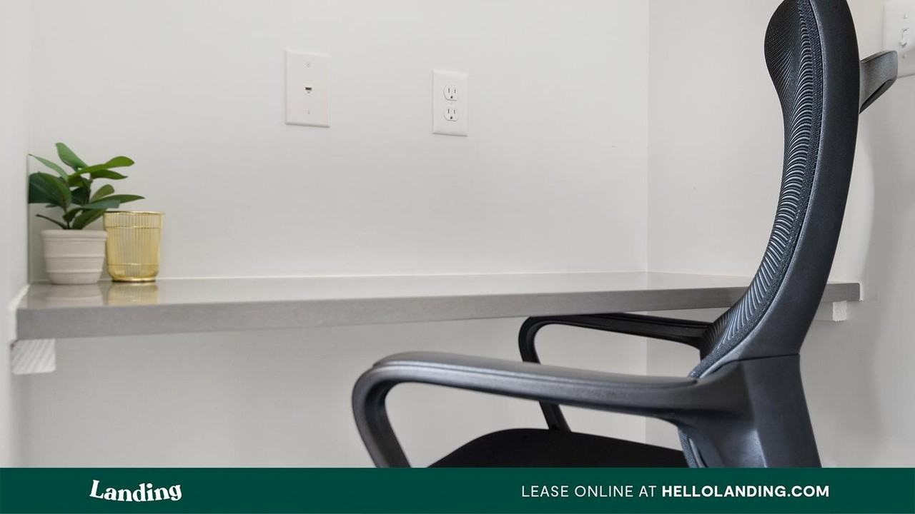 1148 N Main St - Photo 4 of 50