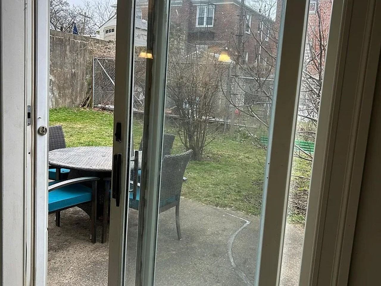 1325 Balcom Ave - Photo 3 of 11