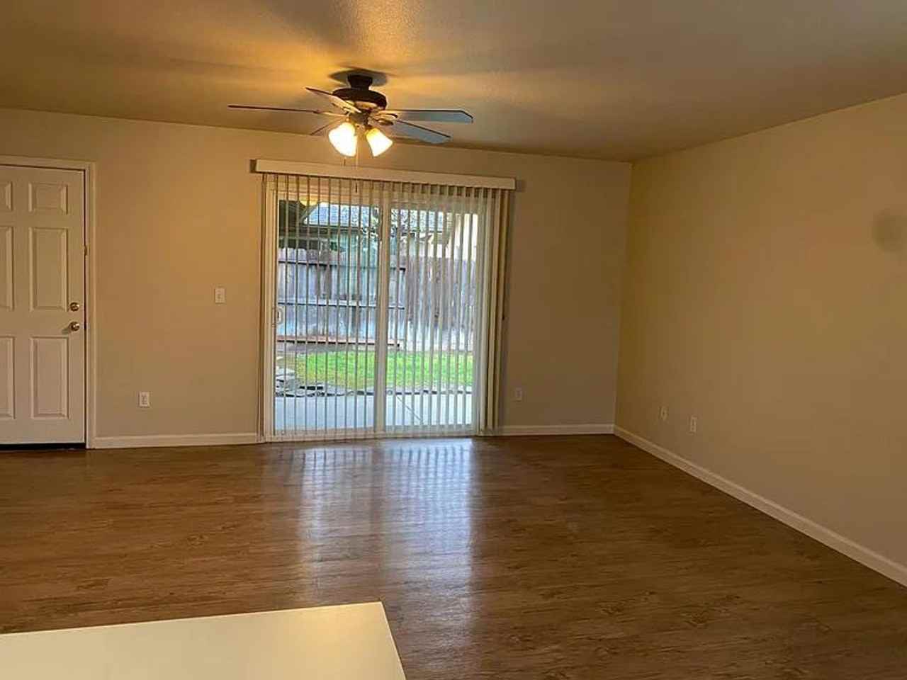 2821 Glow Rd - Photo 3 of 11