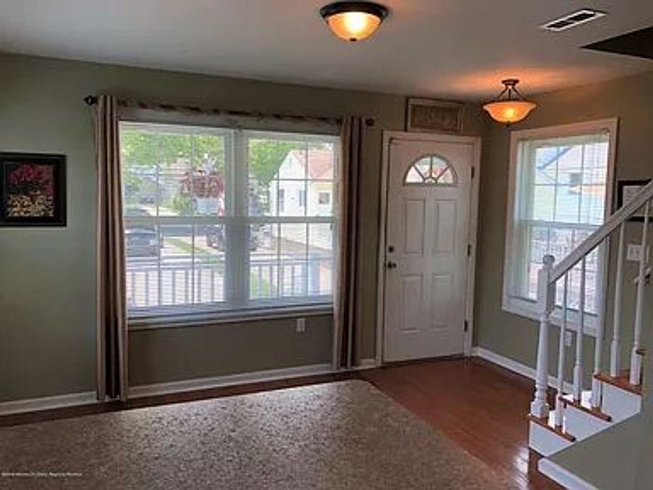 406 9th Ave - Photo 3 of 21