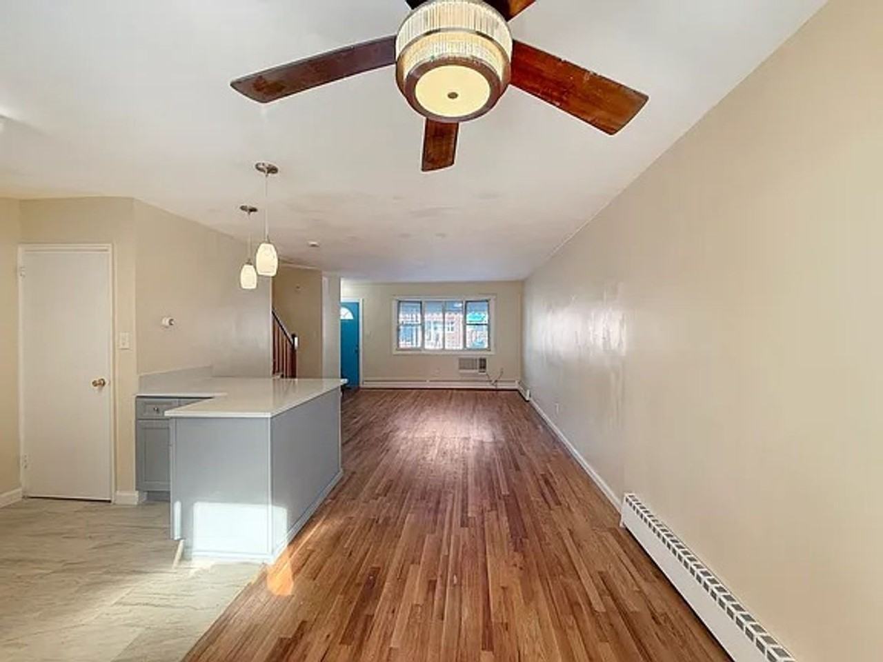 2925 Hering Ave - Photo 3 of 12