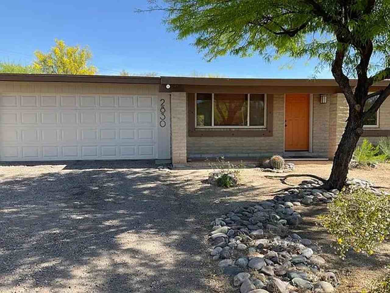 2830 W Via Hacienda - Photo 3 of 28