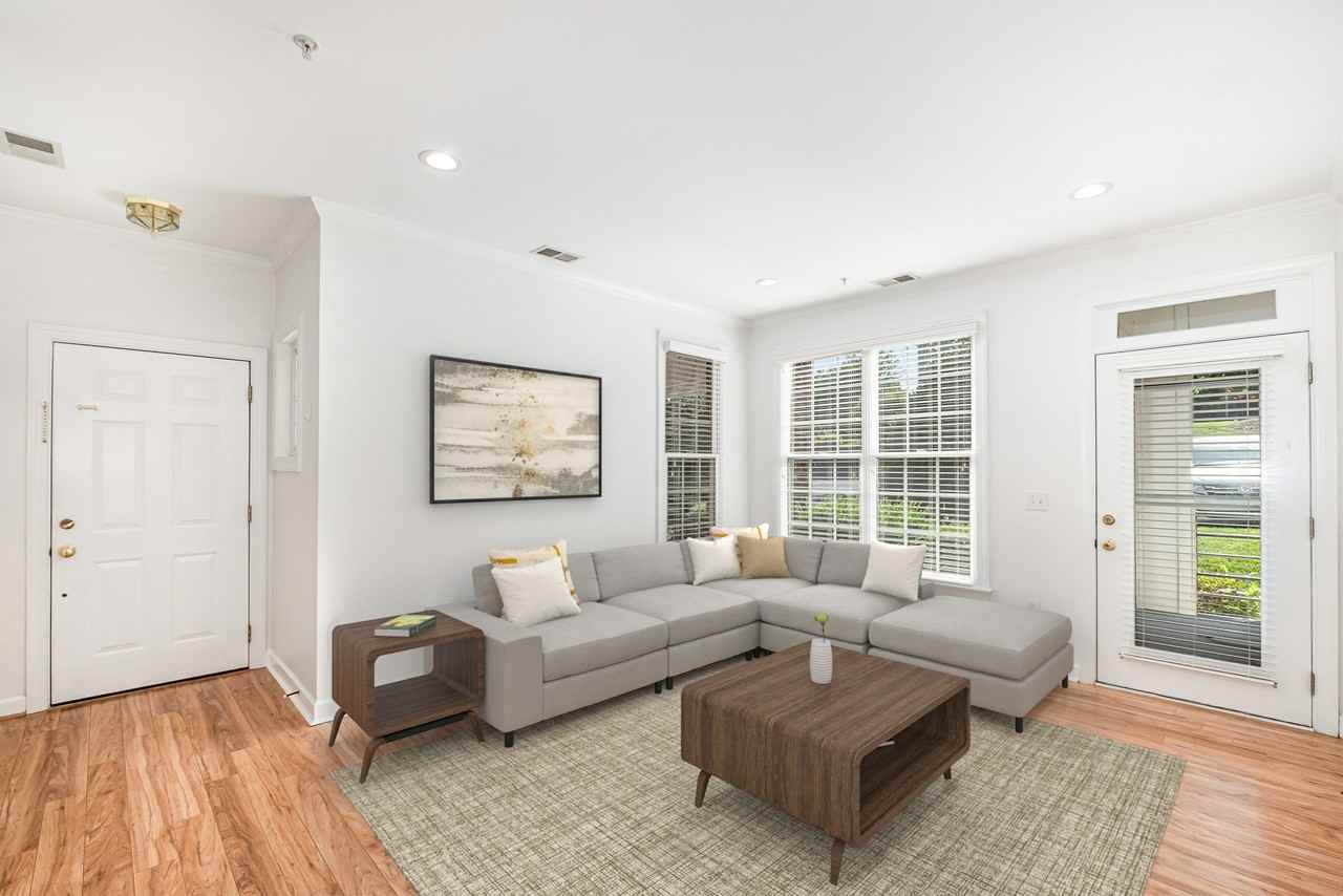 524 Aberdeen Dr #524 - Photo 6 of 18