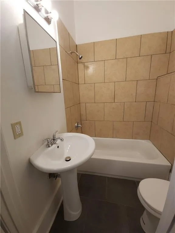 8403 Apricot St - Photo 7 of 12