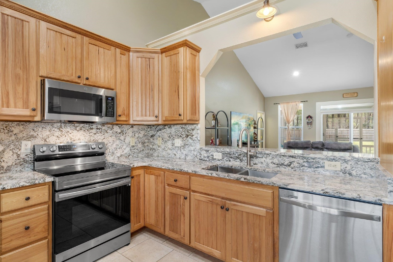 10715 Sycamore Ridge Ln - Photo 3 of 11