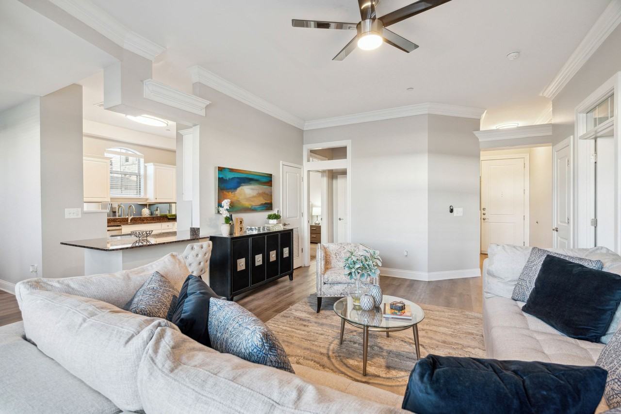 Mansion at Bala - Photo 3 of 26