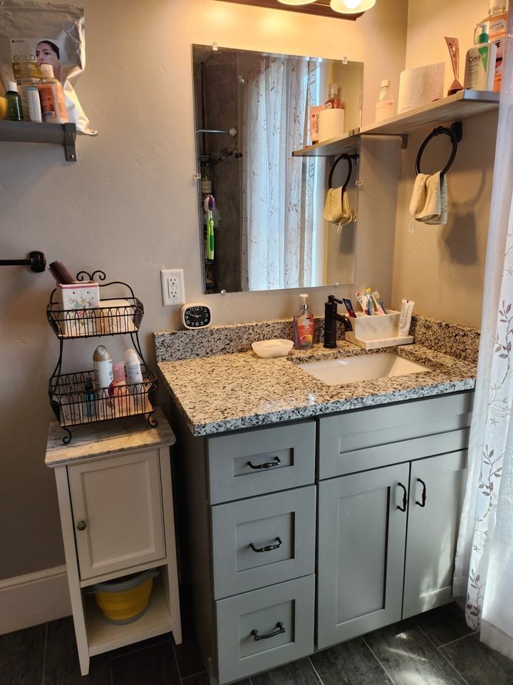 1030 E 100 S #R2 - Photo 4 of 28