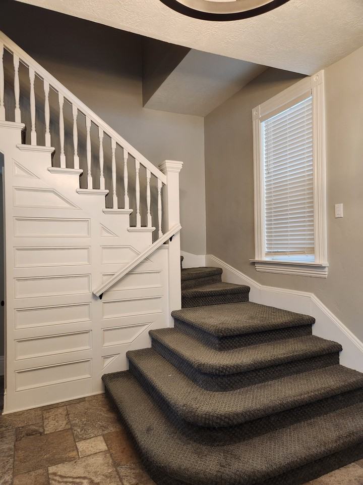 1030 E 100 S #R2 - Photo 7 of 28