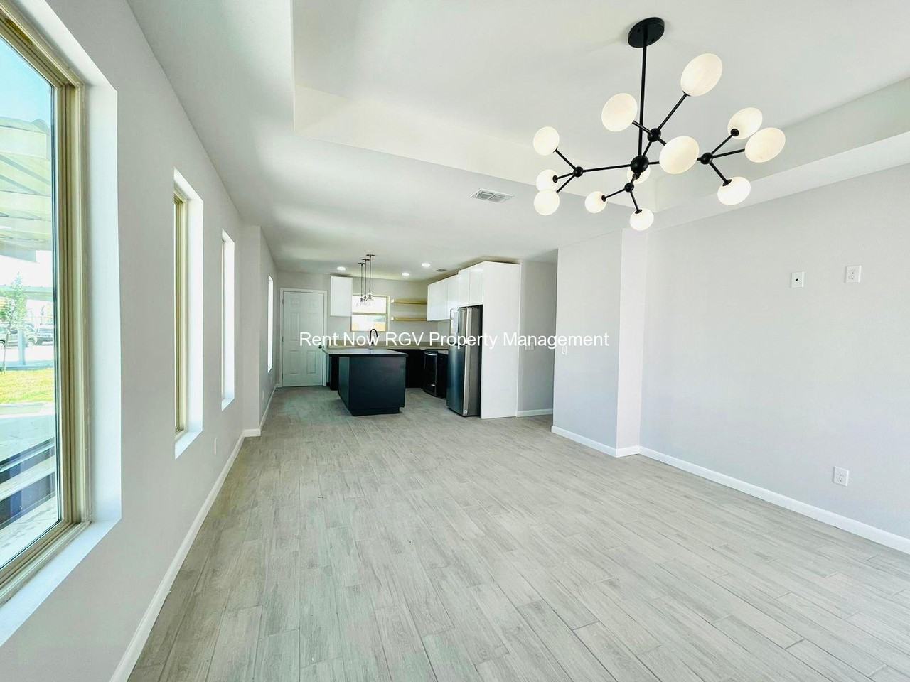 3802 Las Vistas Ln #3 - Photo 4 of 11