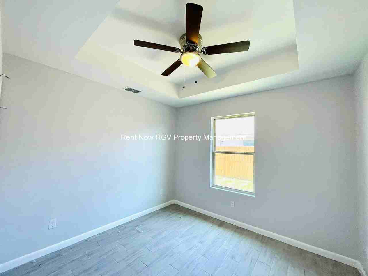 3802 Las Vistas Ln #3 - Photo 5 of 11