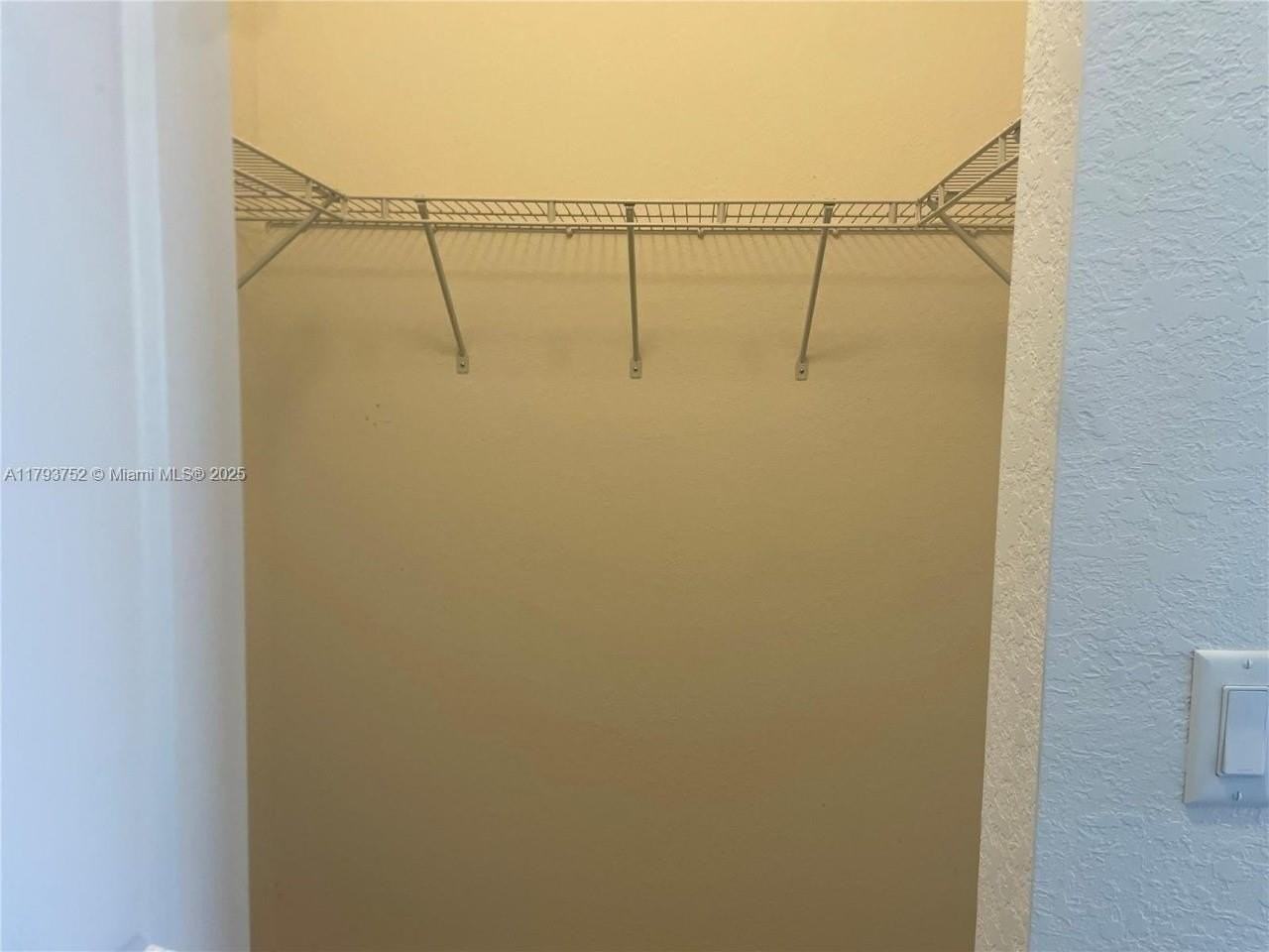 12612 Nw 22nd Pl #12612 - Photo 6 of 10