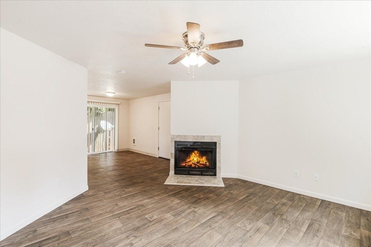 Lincoln Townhomes - Photo 6 of 29