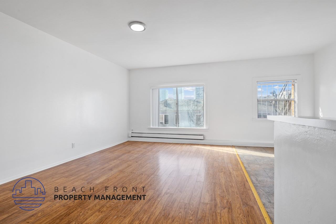 432 S. New Hampshire - Photo 6 of 15