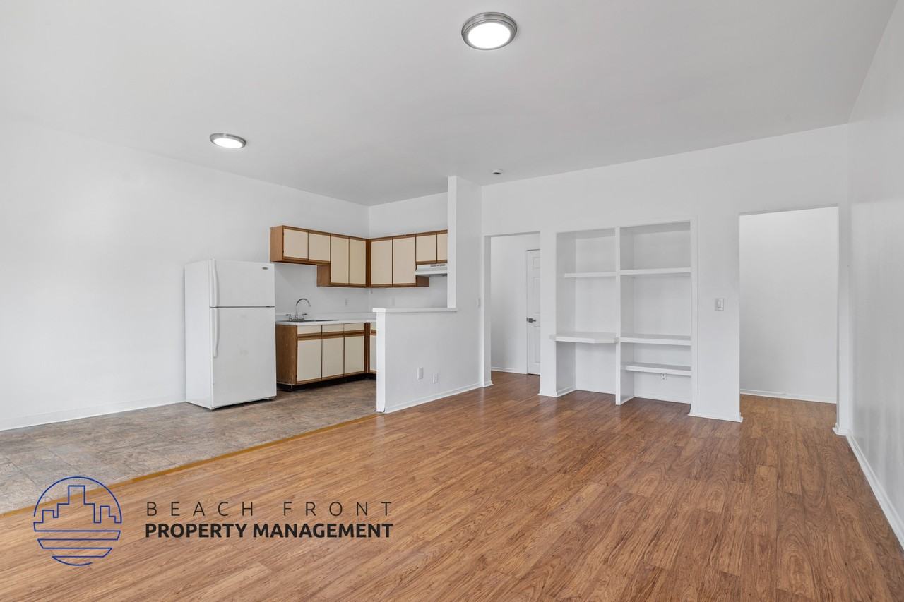 432 S. New Hampshire - Photo 2 of 15