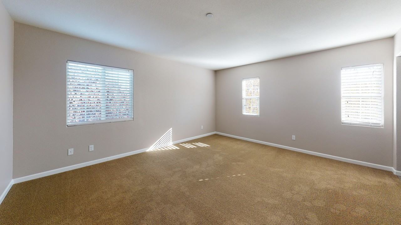 175 Sunshine St - Photo 4 of 14