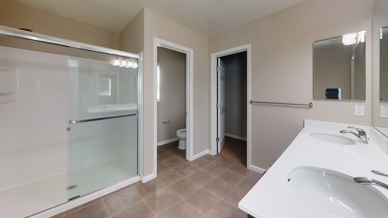 175 Sunshine St - Photo 5 of 14