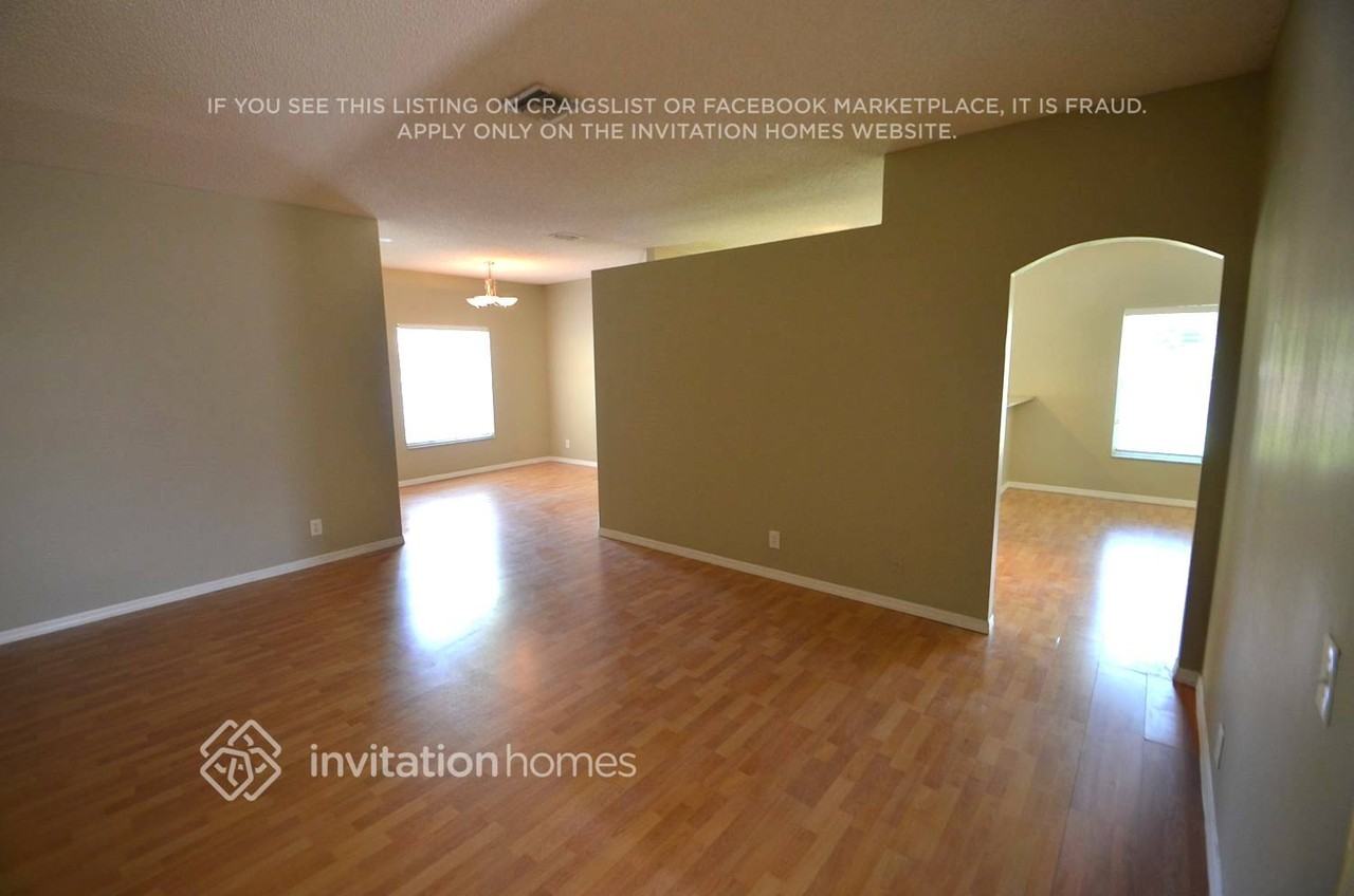 6051 Nw 41st Dr - Photo 3 of 15