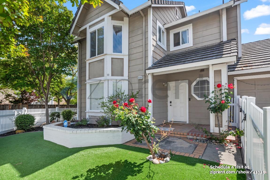 35685 Terrace Drive - Photo 2 of 30