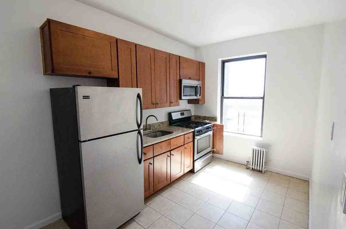 41-46 50th Street #3F - Photo 4 of 5