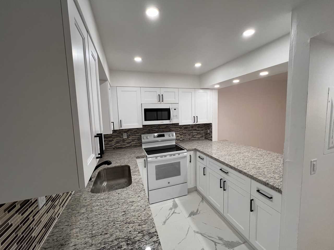 14921 Southwest 82nd Terrace #0 - Photo 3 of 28