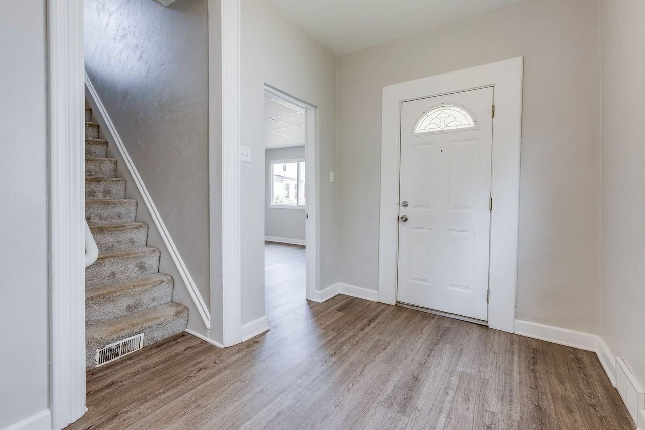 221 Millbridge St - Photo 5 of 32