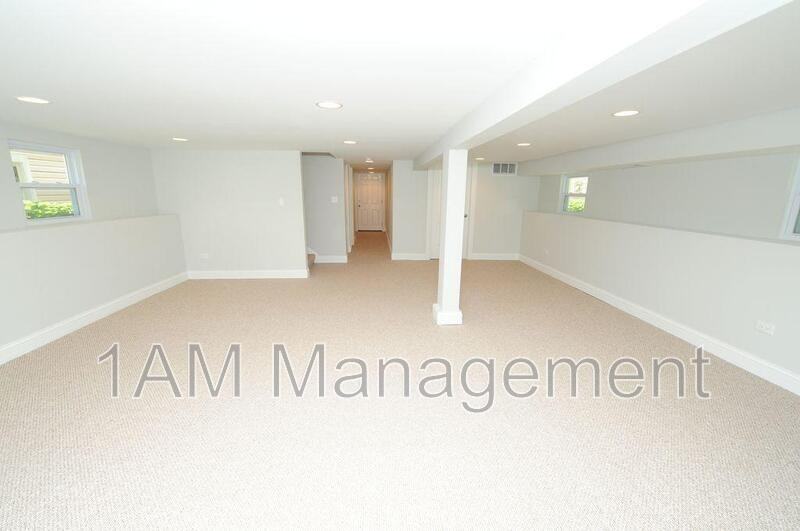 3242 N Ridgeway Ave #1 - Photo 2 of 16