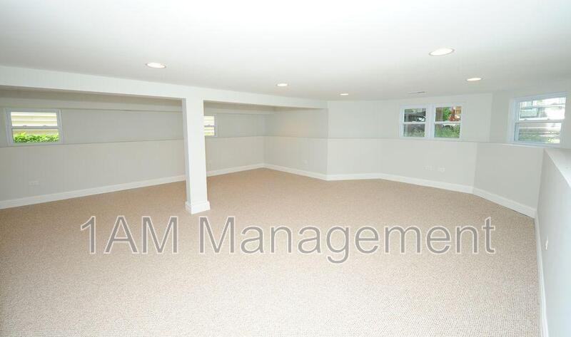 3242 N Ridgeway Ave #1 - Photo 3 of 16