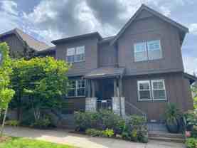 10224 Sw Taylor St - Photo 1 of 1