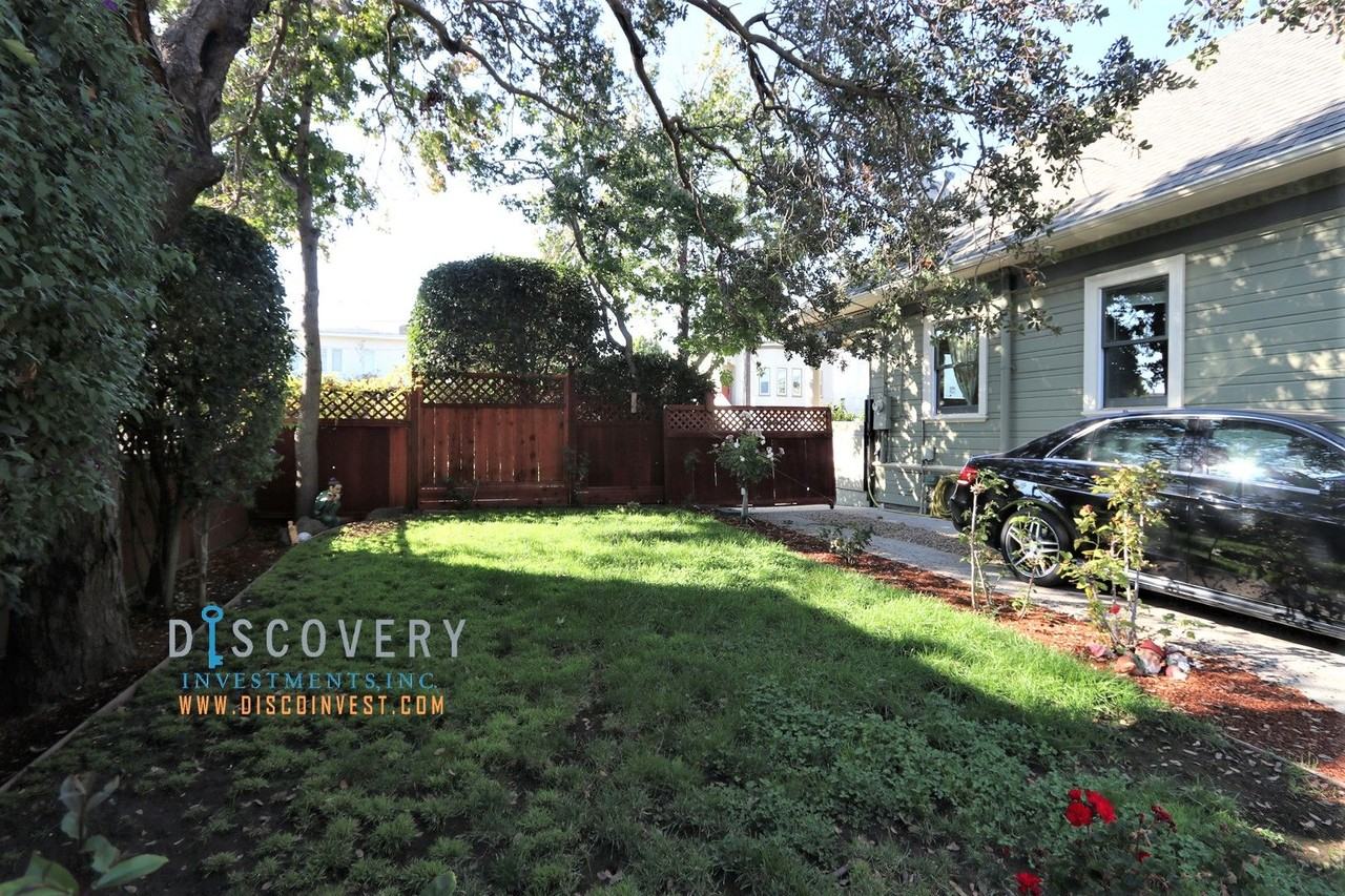 4184 Montgomery St - Photo 2 of 32