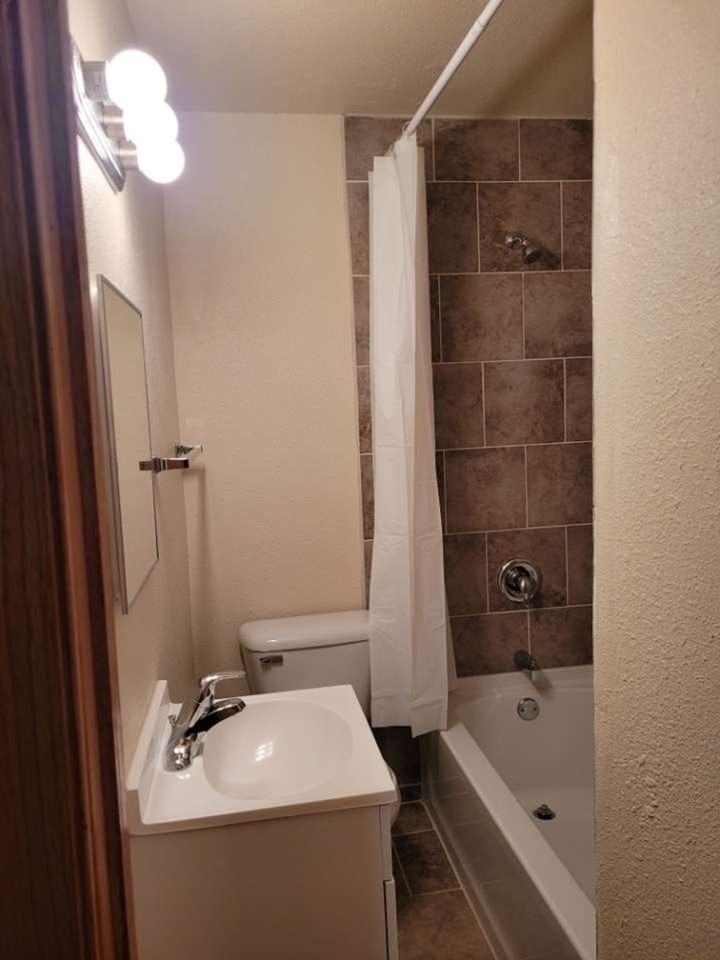 Location and Value! Cozy 1 and 2 - Photo 3 of 9