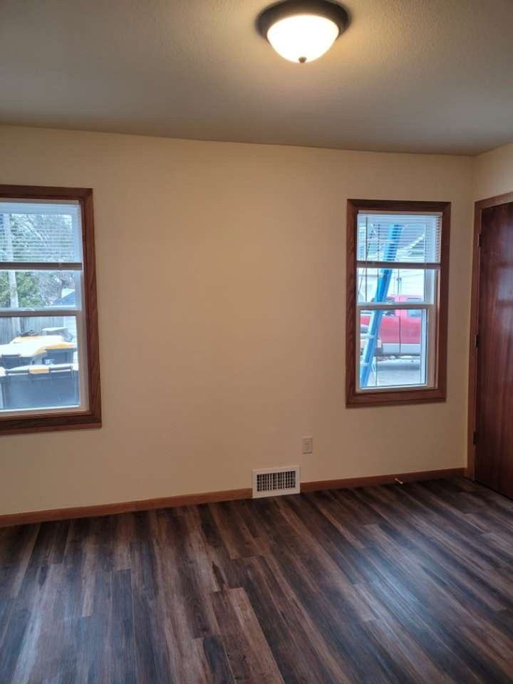 Location and Value! Cozy 1 and 2 - Photo 5 of 9