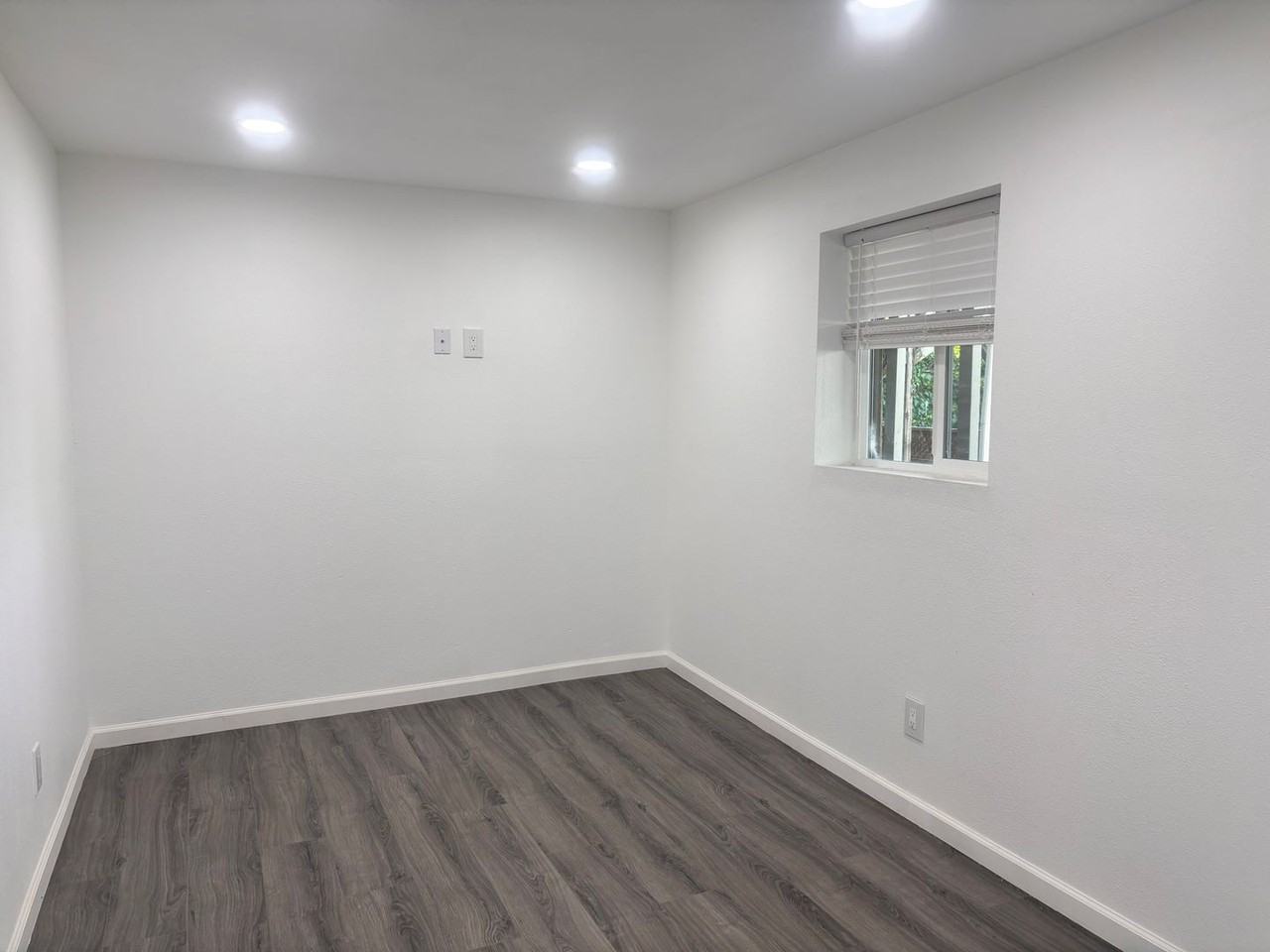 428 Winslow St #B - Photo 7 of 11