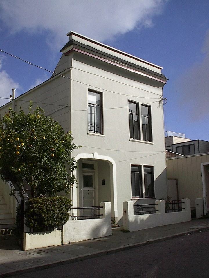 2 2 - 4 Harris Place - Photo 2 of 12