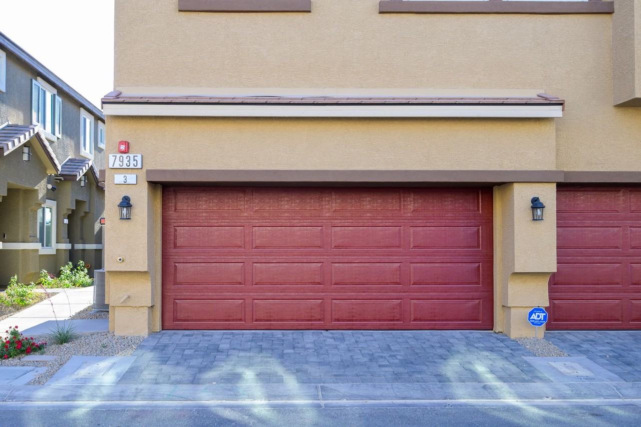 7935 Aurora Sky St #3 - Photo 3 of 50