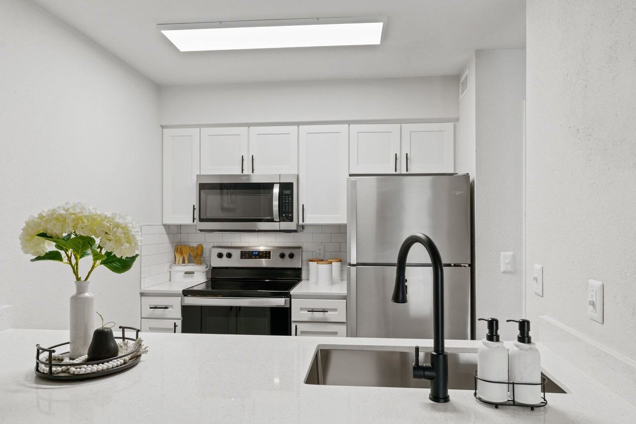 Villas at St. Johns - Photo 5 of 19