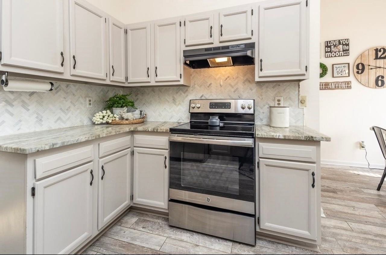 3316 Kenbridge Dr - Photo 3 of 11
