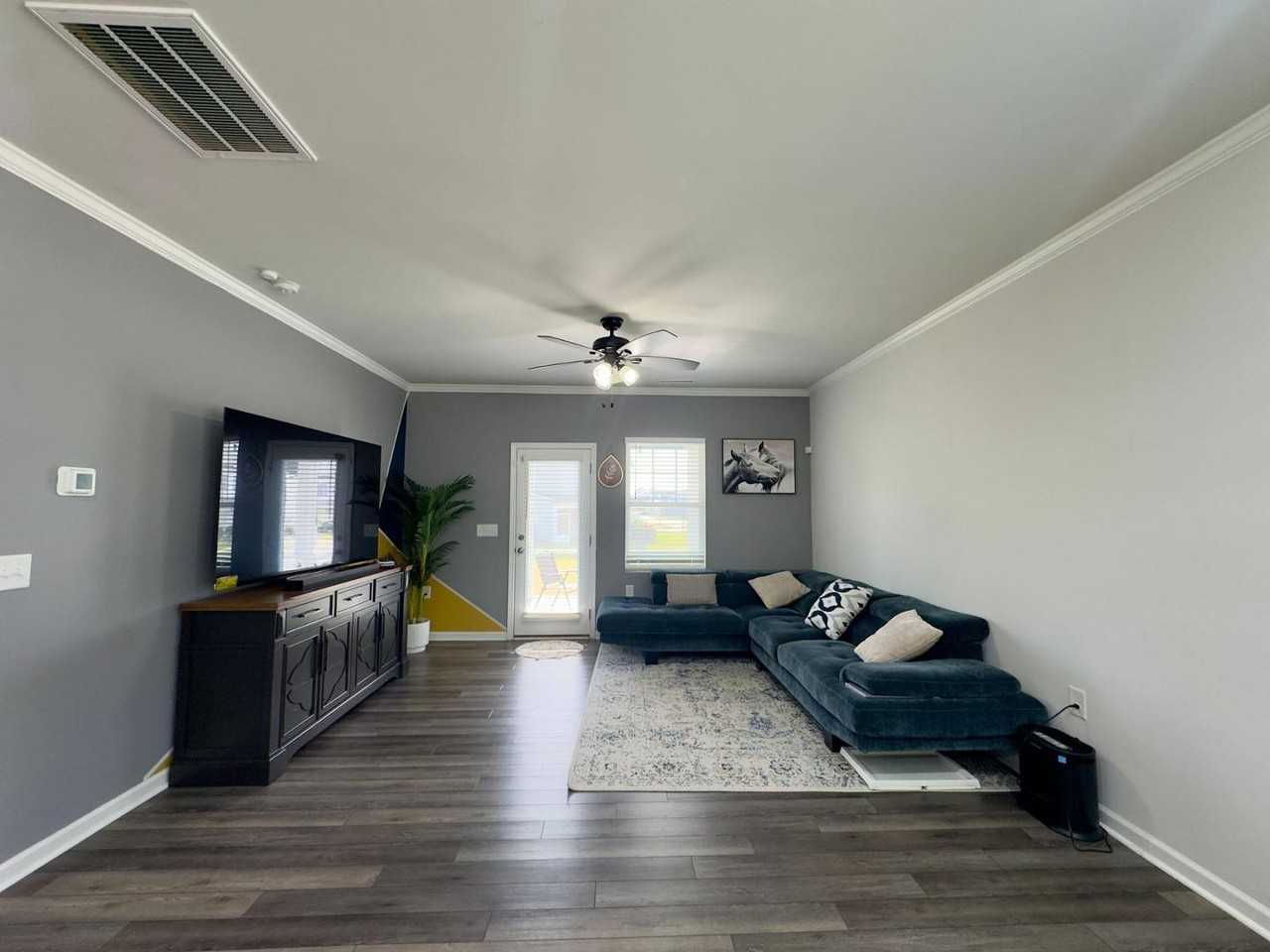 1602 Chestnut Tree Dr - Photo 4 of 30