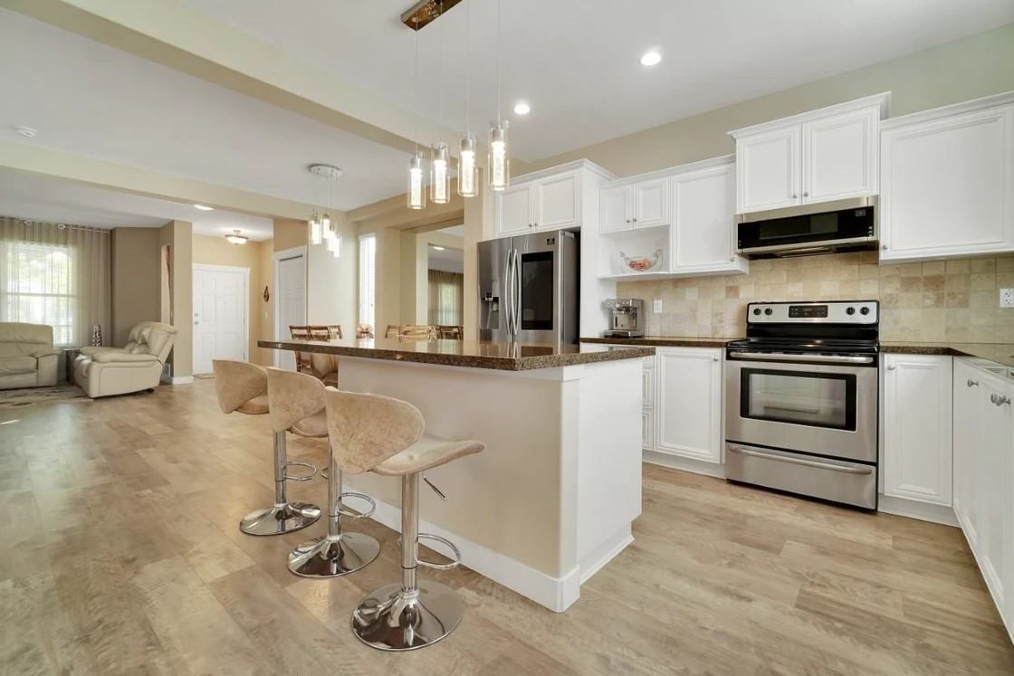 3398 Wilkie Avenue - Photo 6 of 32