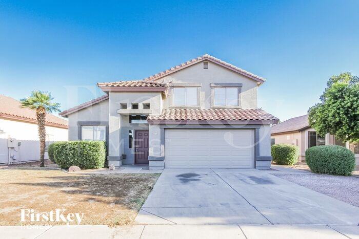 8555 W Sunnyslope Ln - Photo 2 of 16