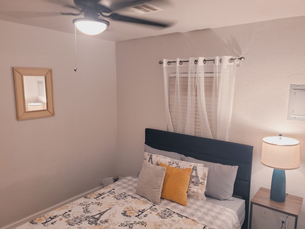 1538 Ne 42nd St #NA - Photo 3 of 28