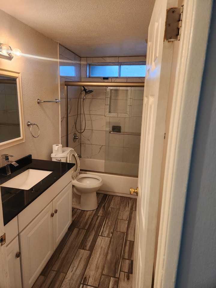 Evergreen St #1950 - Photo 4 of 13