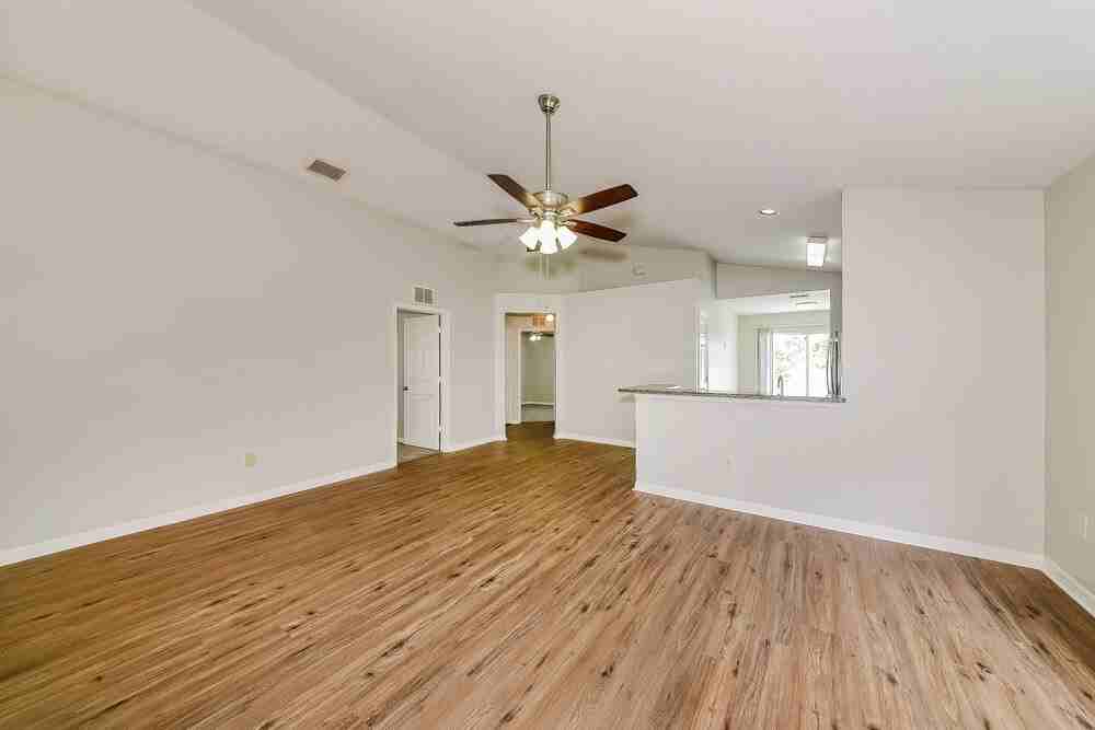 727 Cristelle Jean Dr - Photo 3 of 16