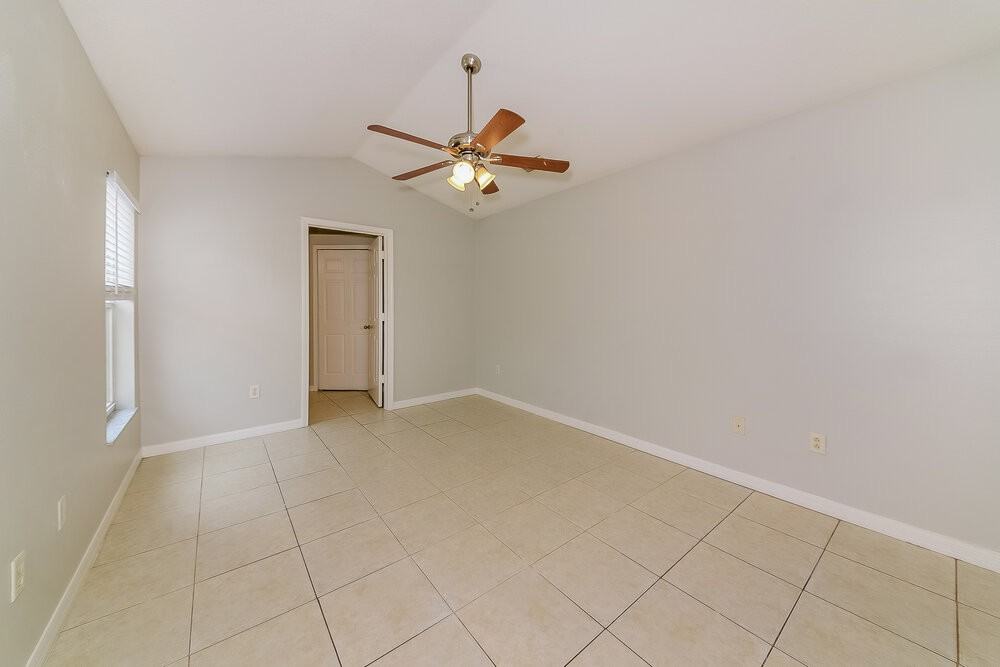 727 Cristelle Jean Dr - Photo 7 of 16